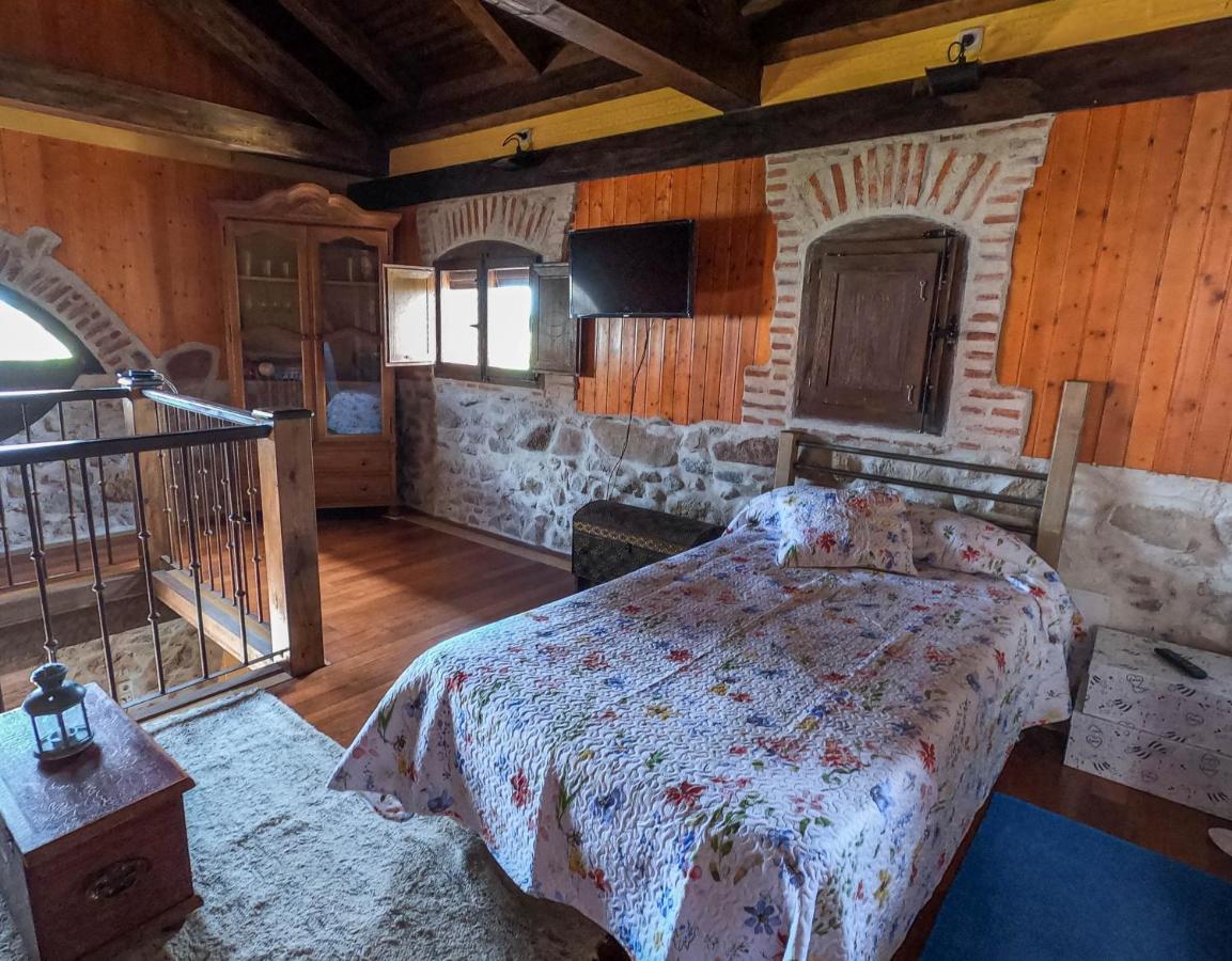 Вилла La Casa Del Buho Santa Maria la Real de Nieva Экстерьер фото